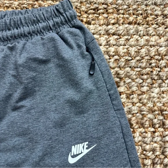 Sold - Picture 2 of 8